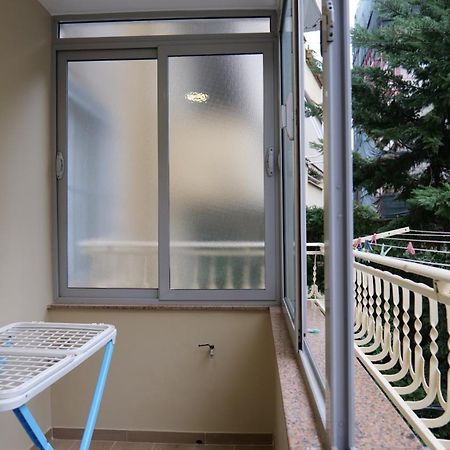 Kristi Apartments 03 Тирана Екстер'єр фото