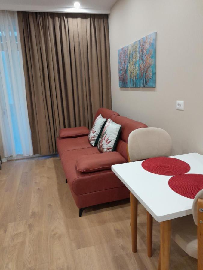Kristi Apartments 03 Тирана Екстер'єр фото