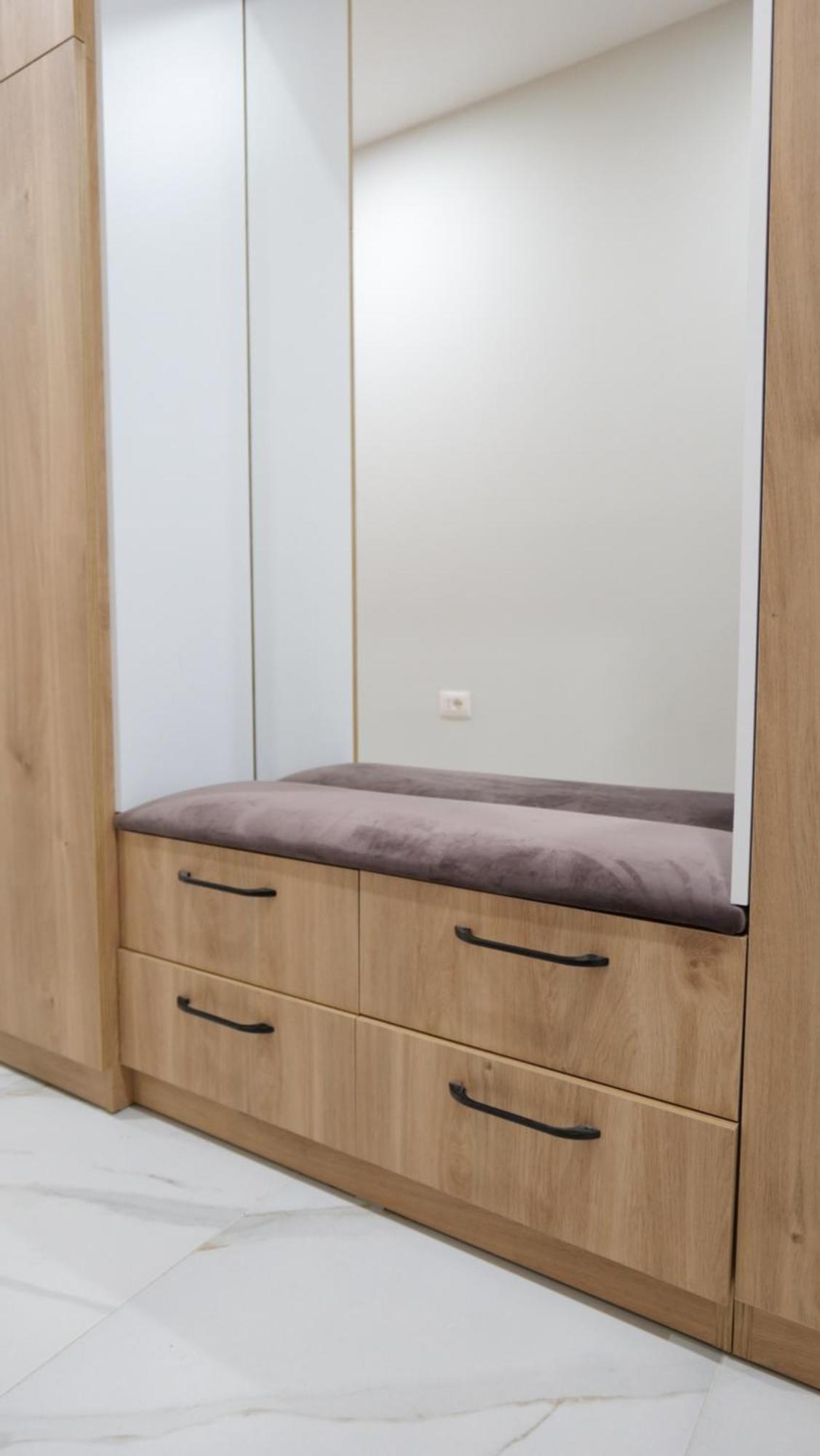 Kristi Apartments 03 Тирана Екстер'єр фото