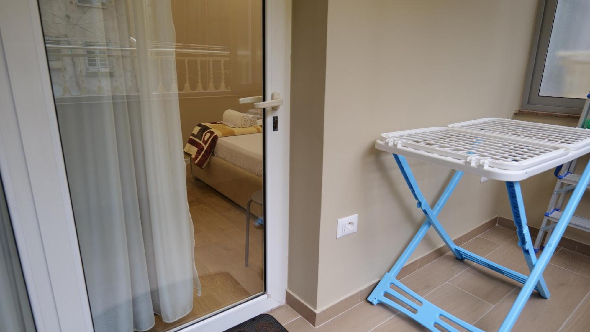 Kristi Apartments 03 Тирана Екстер'єр фото
