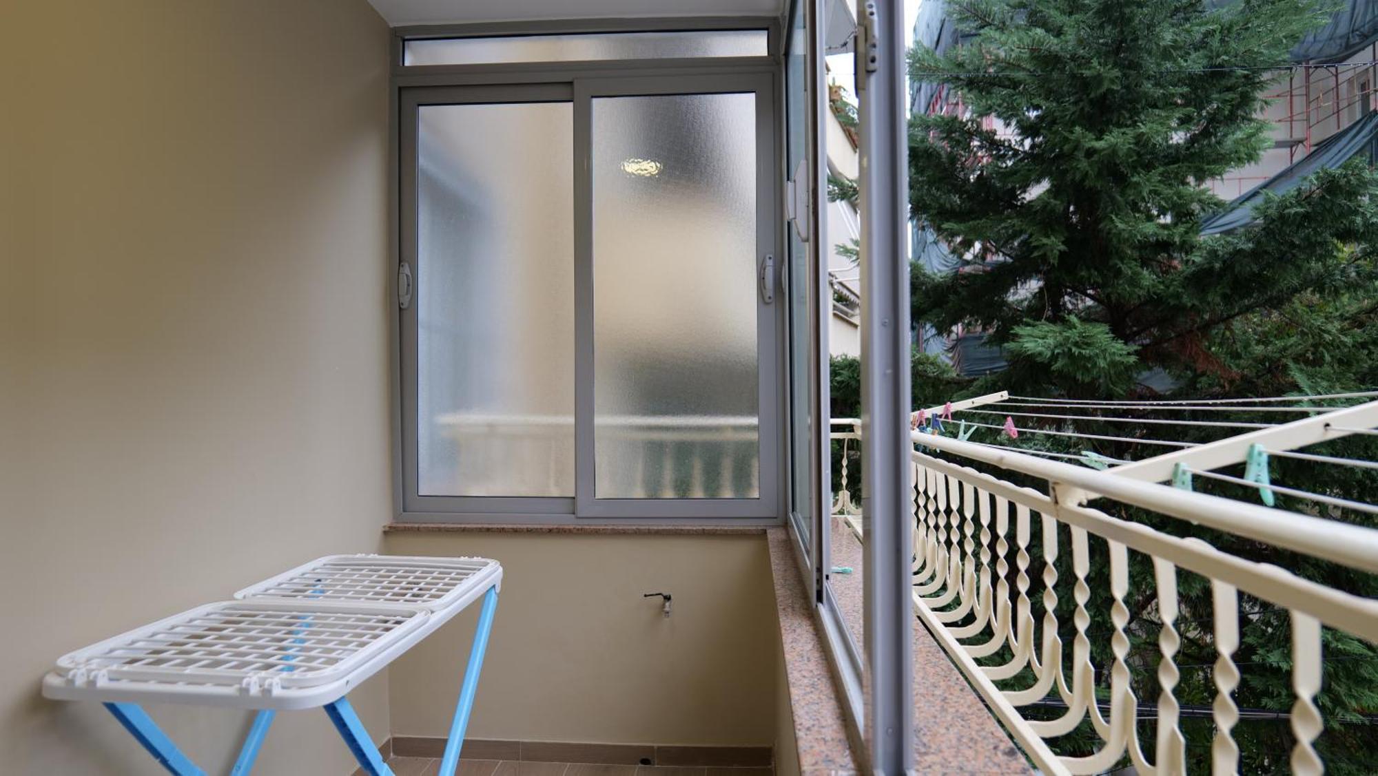 Kristi Apartments 03 Тирана Екстер'єр фото