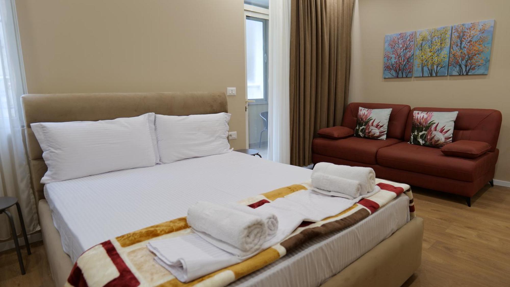 Kristi Apartments 03 Тирана Екстер'єр фото