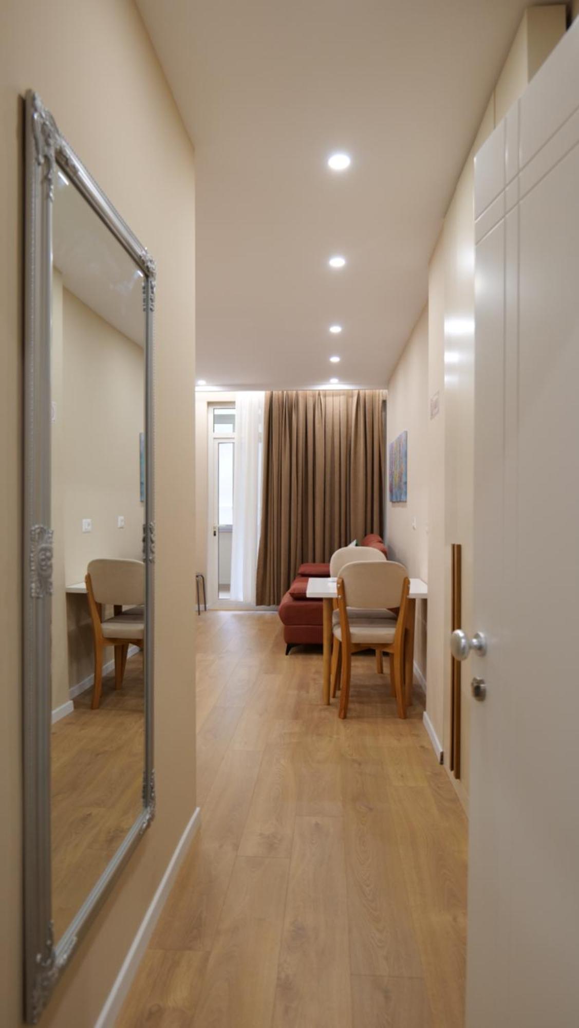 Kristi Apartments 03 Тирана Екстер'єр фото